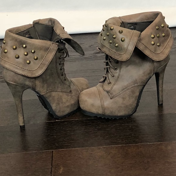 Paprika Shoes - Brown Textile Ankle Boots Size 8 NWT